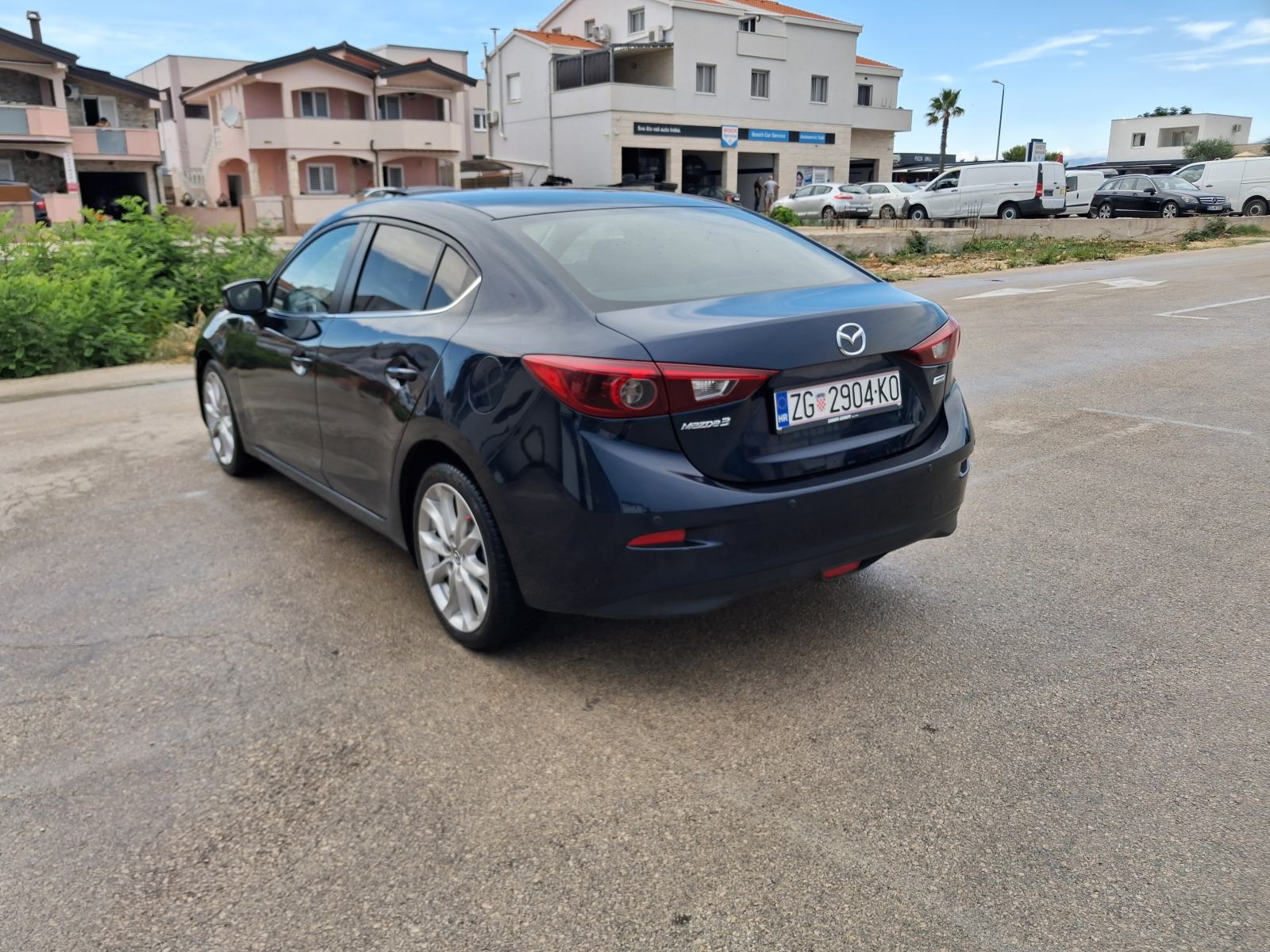 Mazda 3 G120 Revolution top, Xenon, Alu, Head up, Reg. Do 07.2027, fotografija 4
