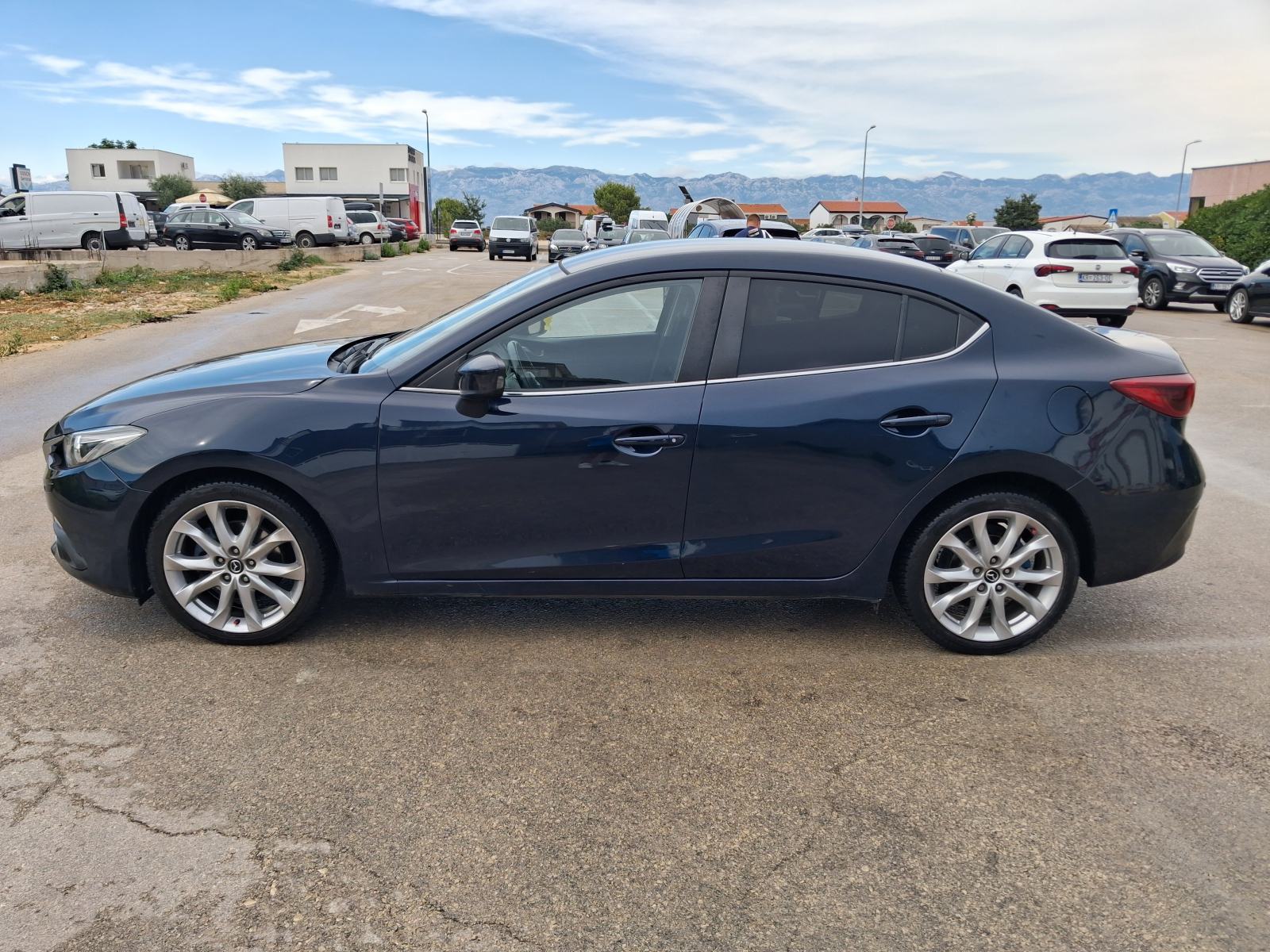 Mazda 3 G120 Revolution top, Xenon, Alu, Head up, Reg. Do 07.2027, fotografija 3