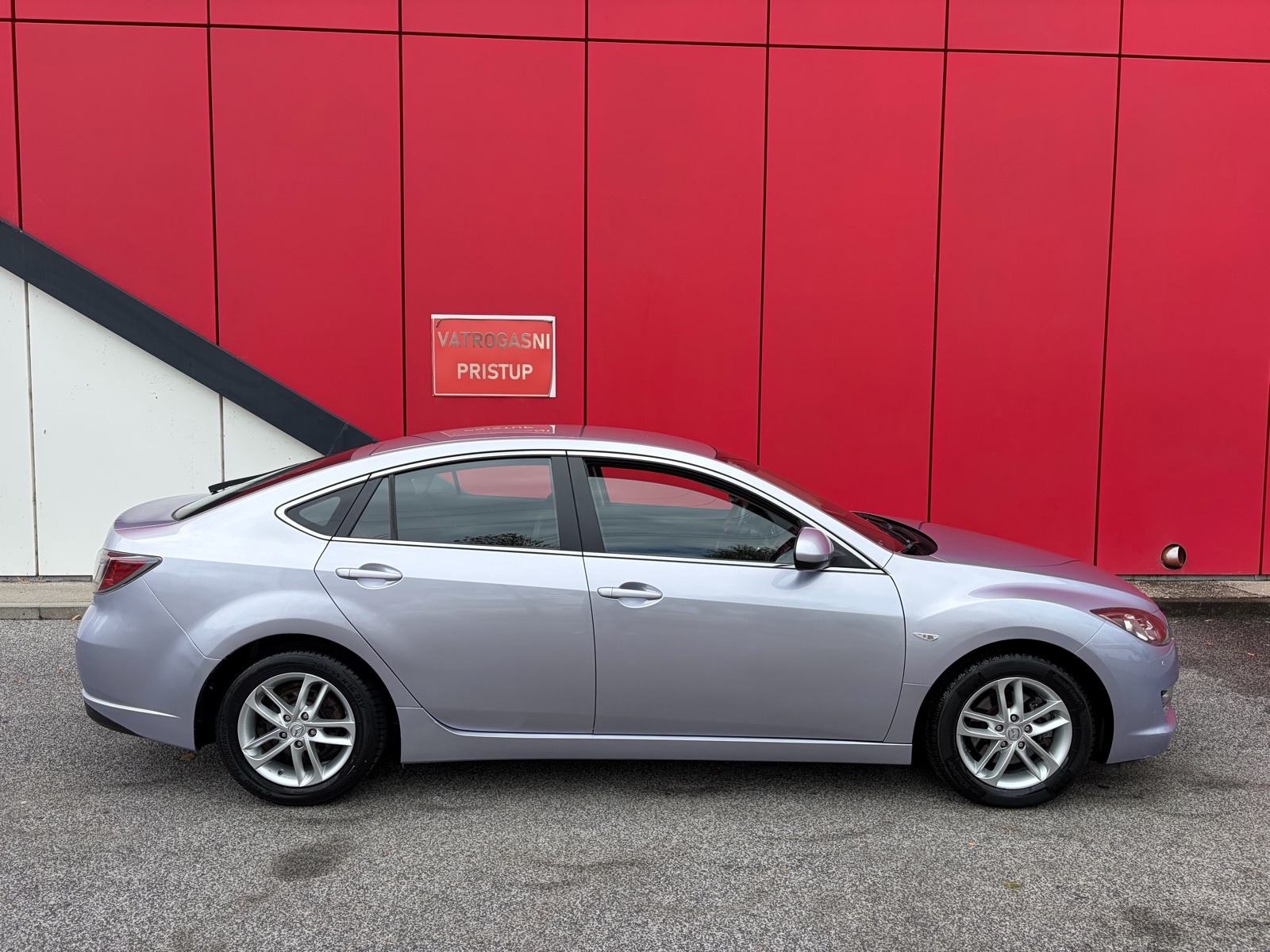 ••MAZDA 6 2.0 I 150 KS AUTOMATIK 115.000 KM DOSLOVNO KAO NOV!!, fotografija 5