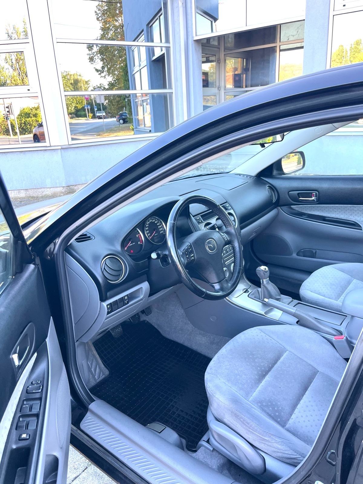 Mazda 6 2.0d “PRVA VLASNICA//269000km ORIGINAL” kartice/rate…, fotografija 7