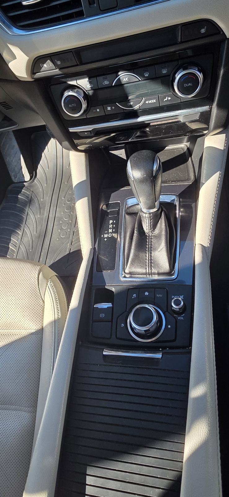 Mazda 6, 2.2 dizel, Revolution top, fotografija 3