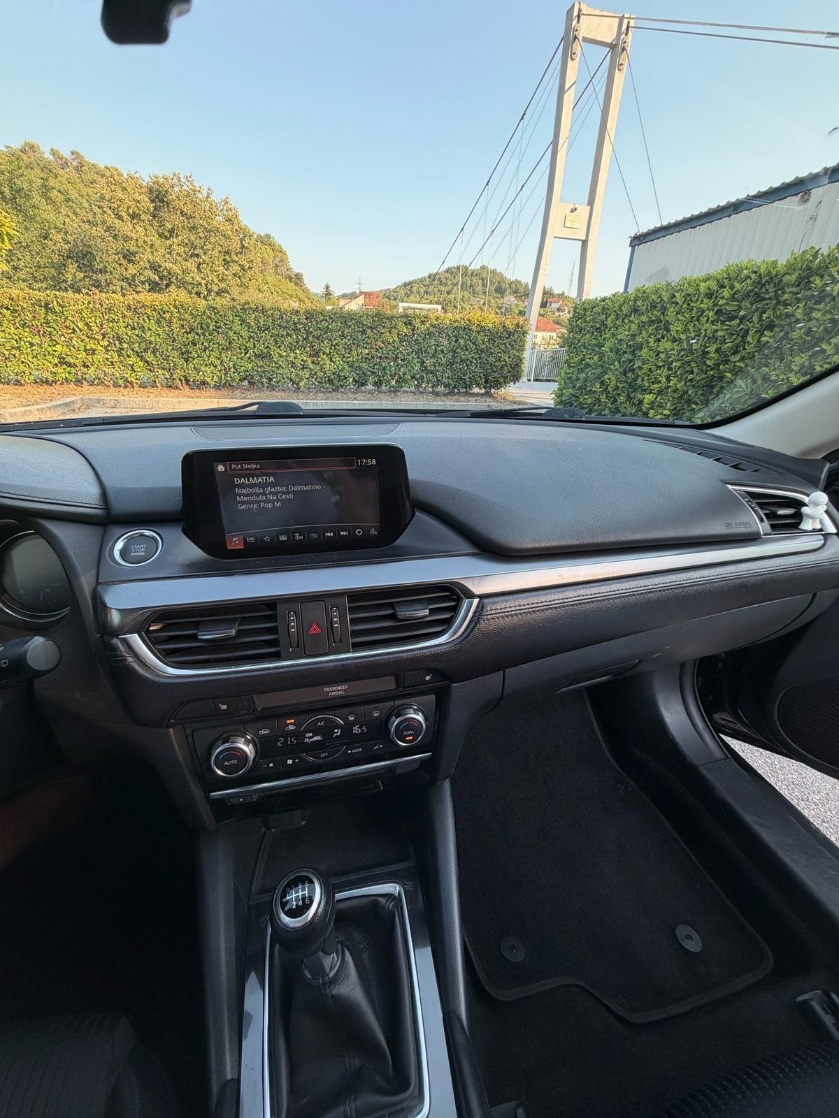 Mazda 6 Sport Combi 2.2, fotografija 5