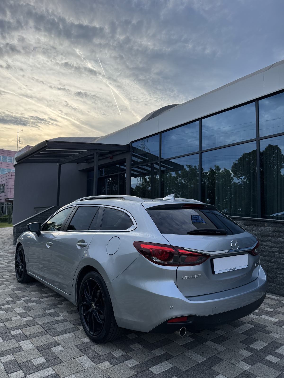 Mazda 6 2,2 d Sport Combi automatik NOVI MODEL - REG 2/27 - PRILIKA !!, fotografija 7
