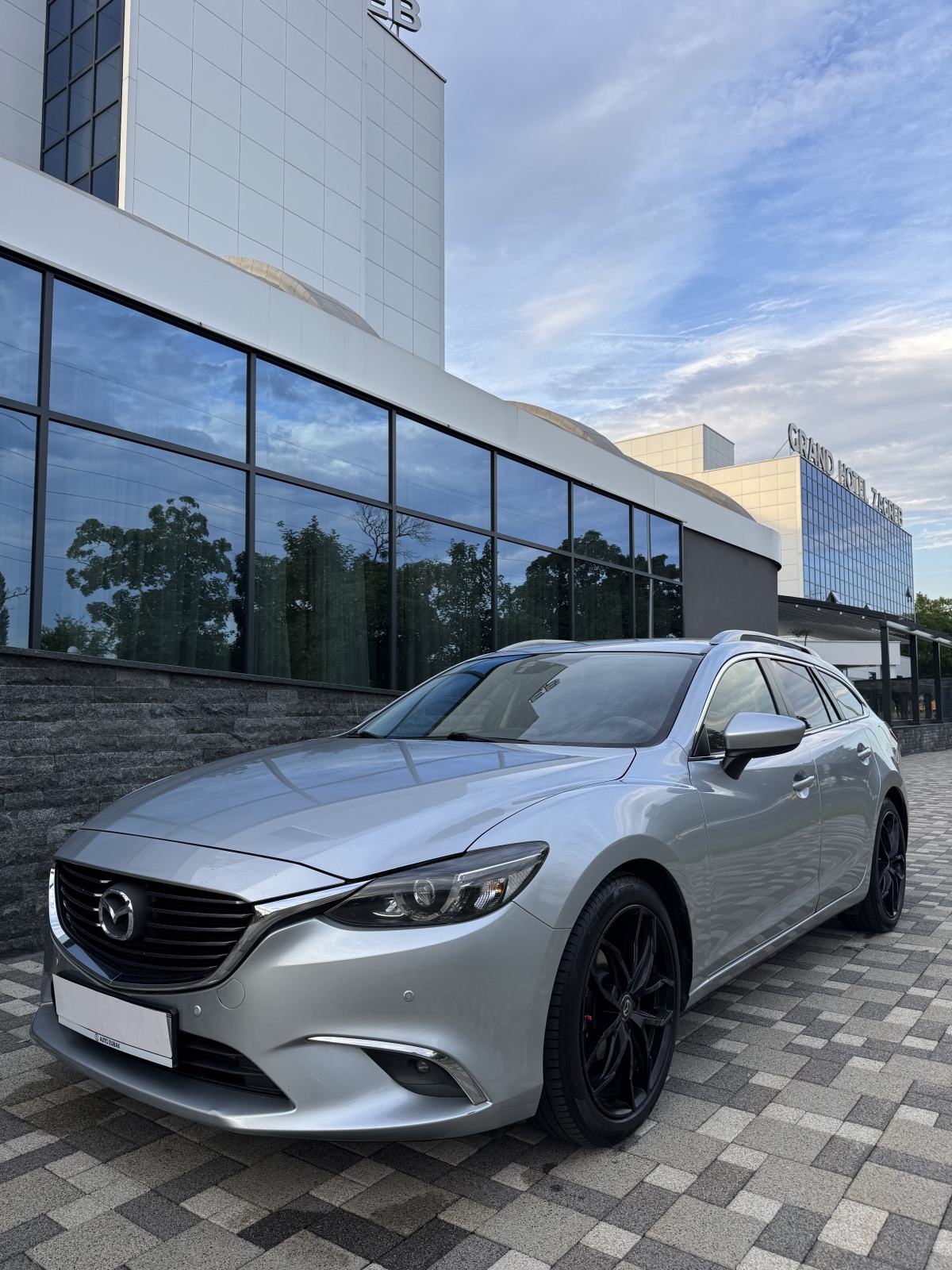 Mazda 6 2,2 d Sport Combi automatik NOVI MODEL - REG 2/27 - PRILIKA !!, fotografija 5