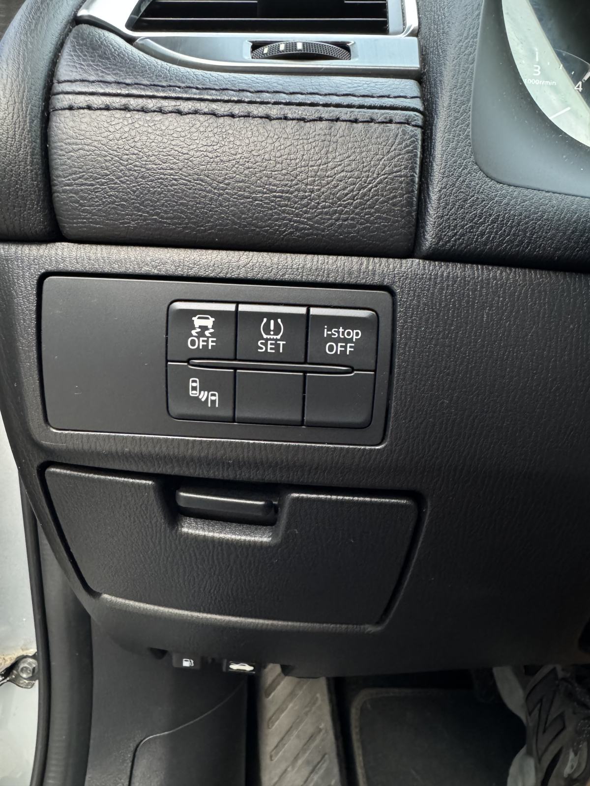 Mazda 6 2,2 d Sport Combi automatik NOVI MODEL - REG 2/27 - PRILIKA !!, fotografija 20