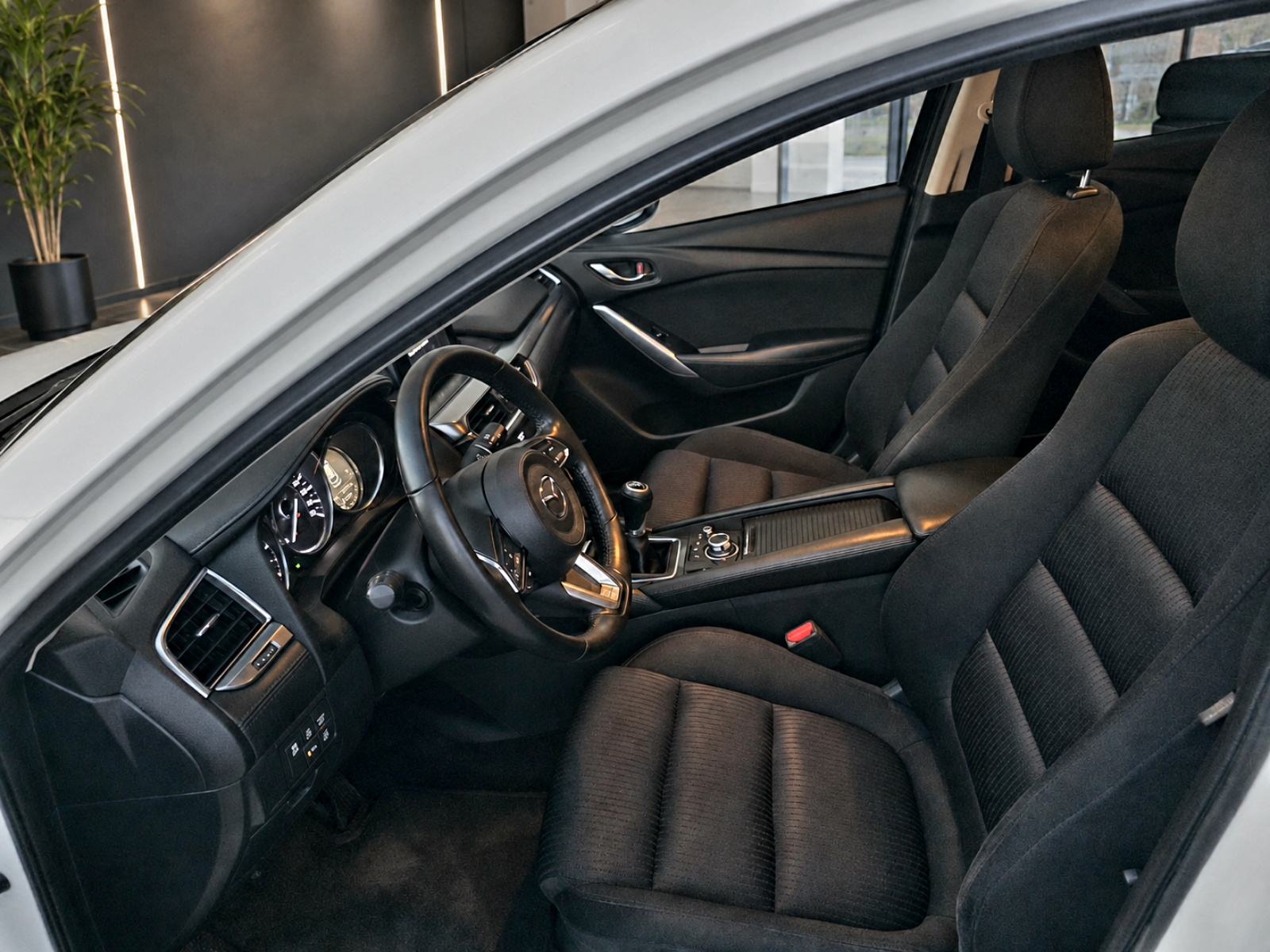 Mazda 6 Sport Combi CD175 ***TOP STANJE***REG.GODINU DANA***, fotografija 12