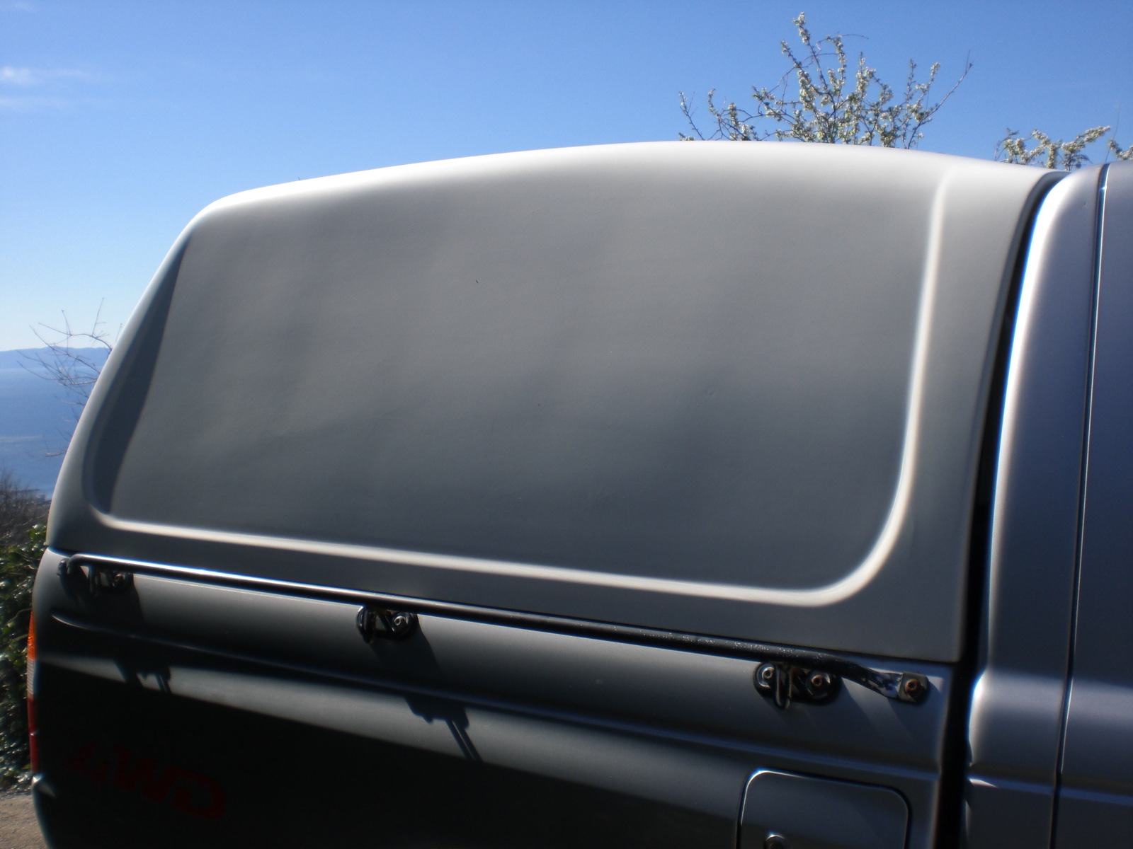 Mazda B 2500 Hard Top ku ica 2002 God Mazda B 2500 Hard Top ku ica 2002 God