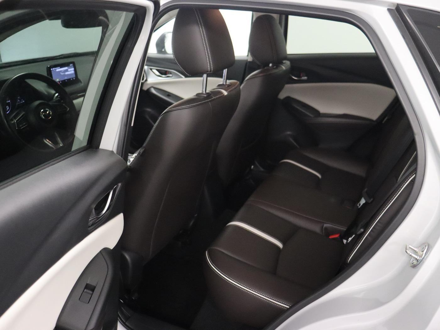 Mazda CX-3 2.0 SKYACTIV-G KANGEI HUD EL.GRIJ.SIC F1 MJENJAČ KAMERA, fotografija 15