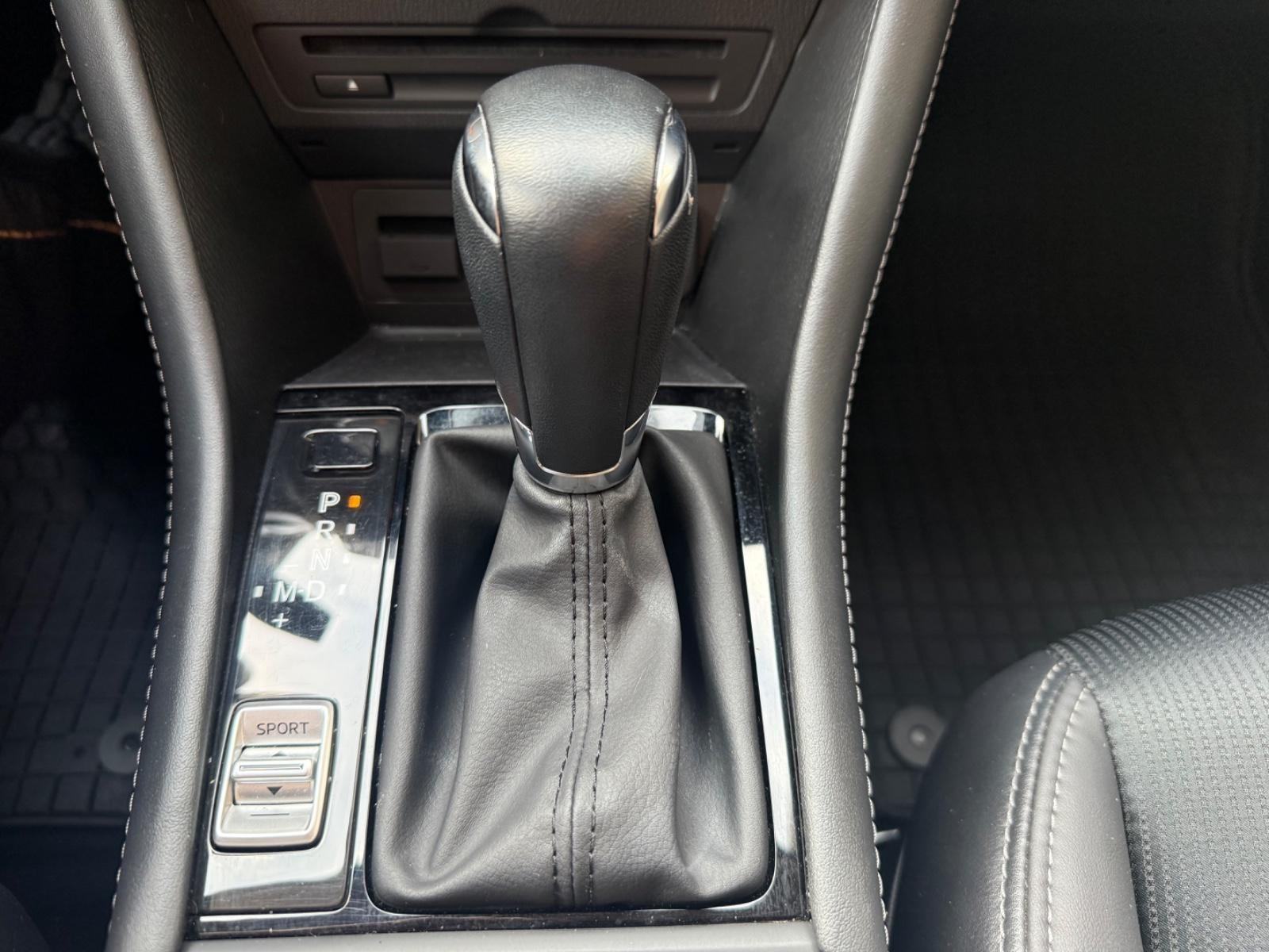 Mazda CX-3 2.0 SKYACTIV-G Sports-Line Automatik F1 MJENJAČ HUD KAMERA, fotografija 16