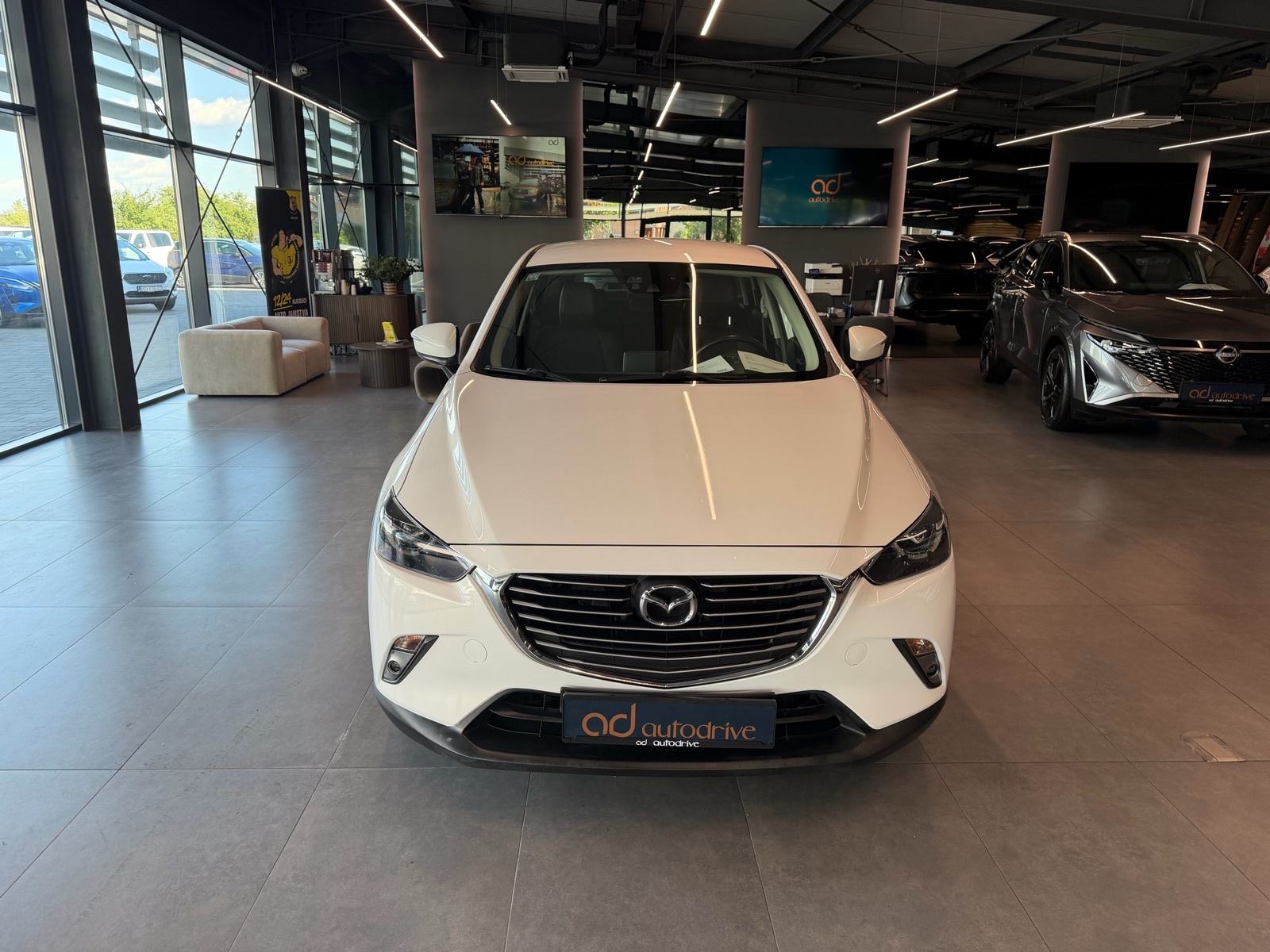 Mazda CX-3 CD105 NAVI • KAMERA • TEMPOMAT • AUTOKREDIT, fotografija 3