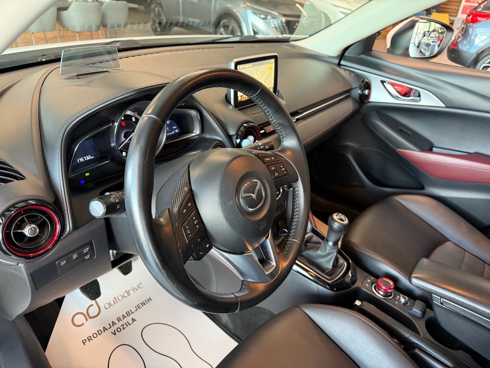 Mazda CX-3 CD105 NAVI • KAMERA • TEMPOMAT • AUTOKREDIT, fotografija 13