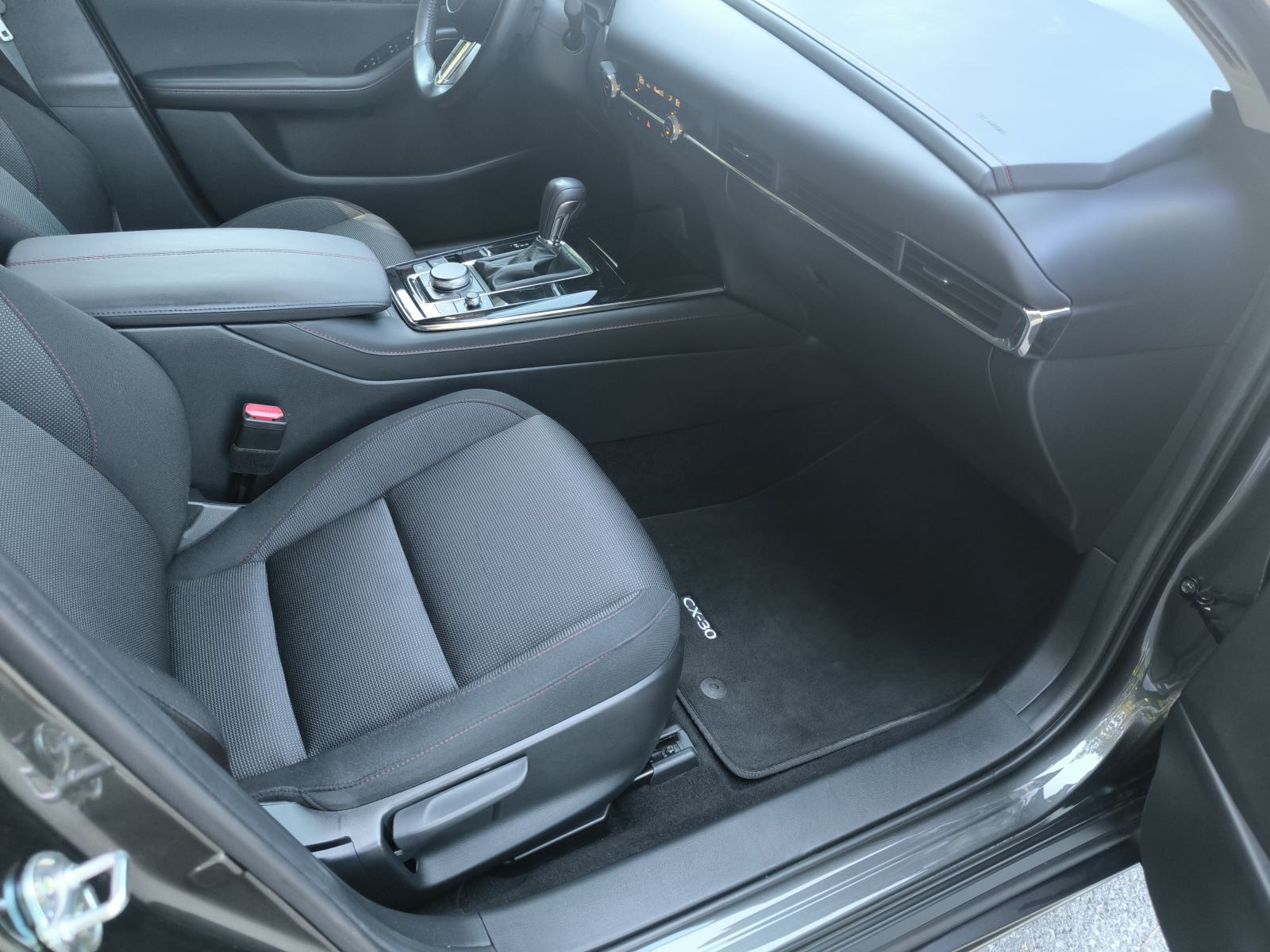 Mazda CX-30 2.0 G150, Homura, AUTOMATIK, EKSTRA STANJE, fotografija 20