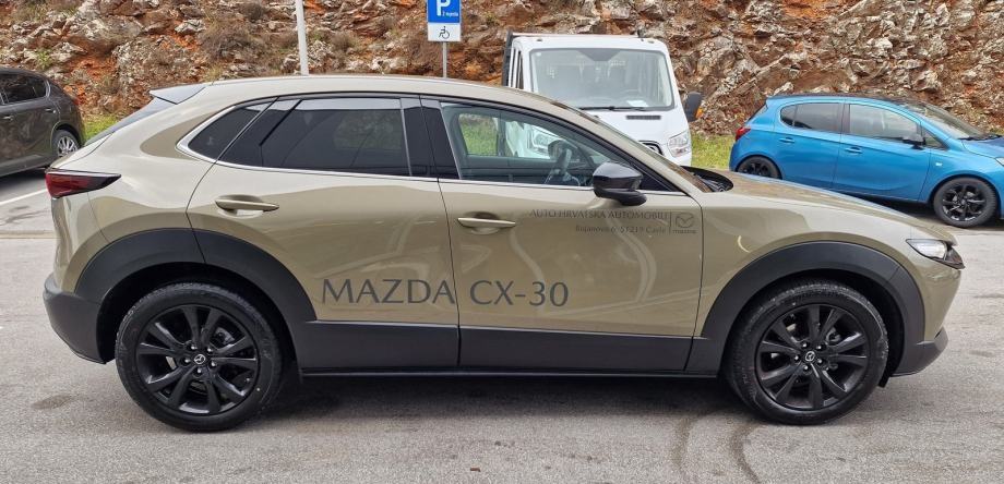 Mazda CX-30 2.5L e-skyactiv g140 ps 6mt fwd, fotografija 4