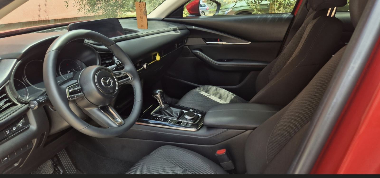 Mazda CX-30 X186 automatik / prva vlasnica, fotografija 2
