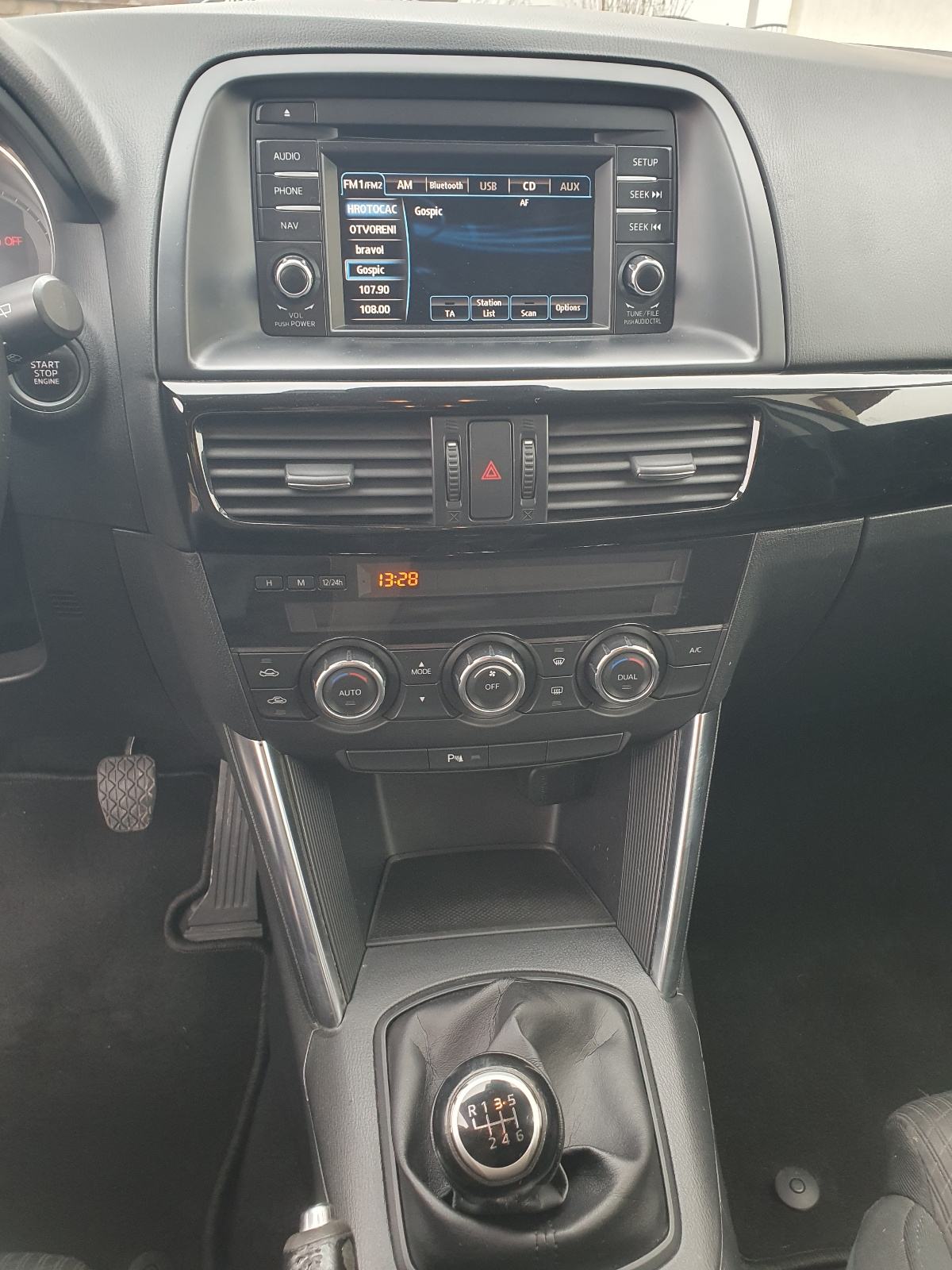 Mazda CX-5 2.2-D SkyActiv, reg. god. dana, Navi, bi-xenon, fotografija 9