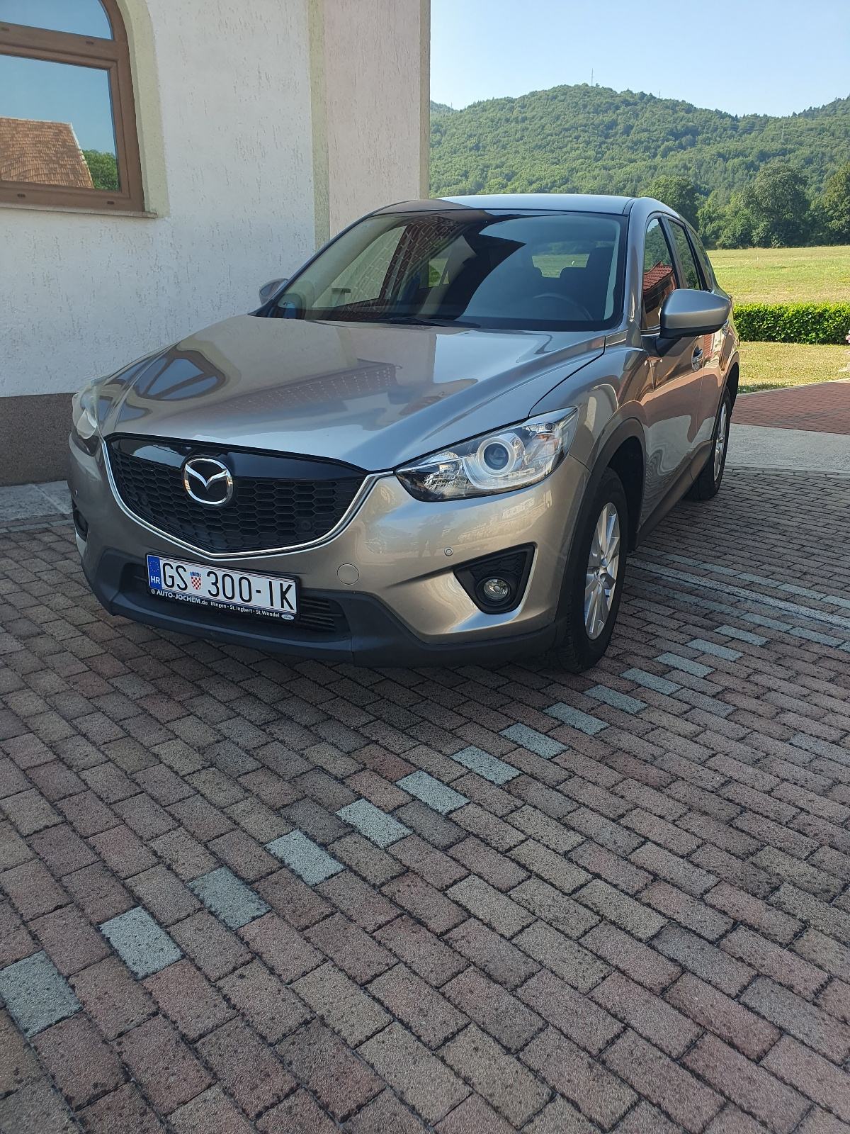 Mazda CX-5 2.2-D SkyActiv, reg. god. dana, Navi, bi-xenon, fotografija 2