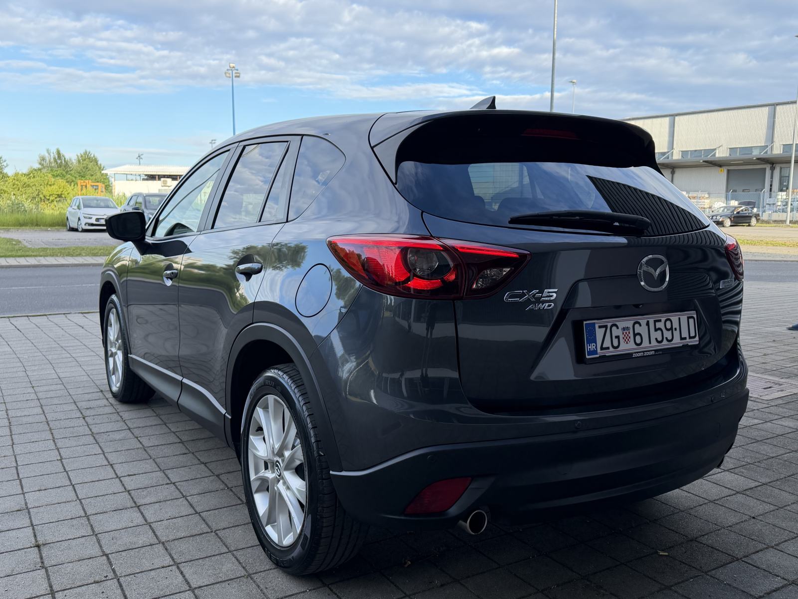 Mazda CX-5 CD175 AWD REVOLUTION NAVI KAMERA BOSE REG 06/27, fotografija 4
