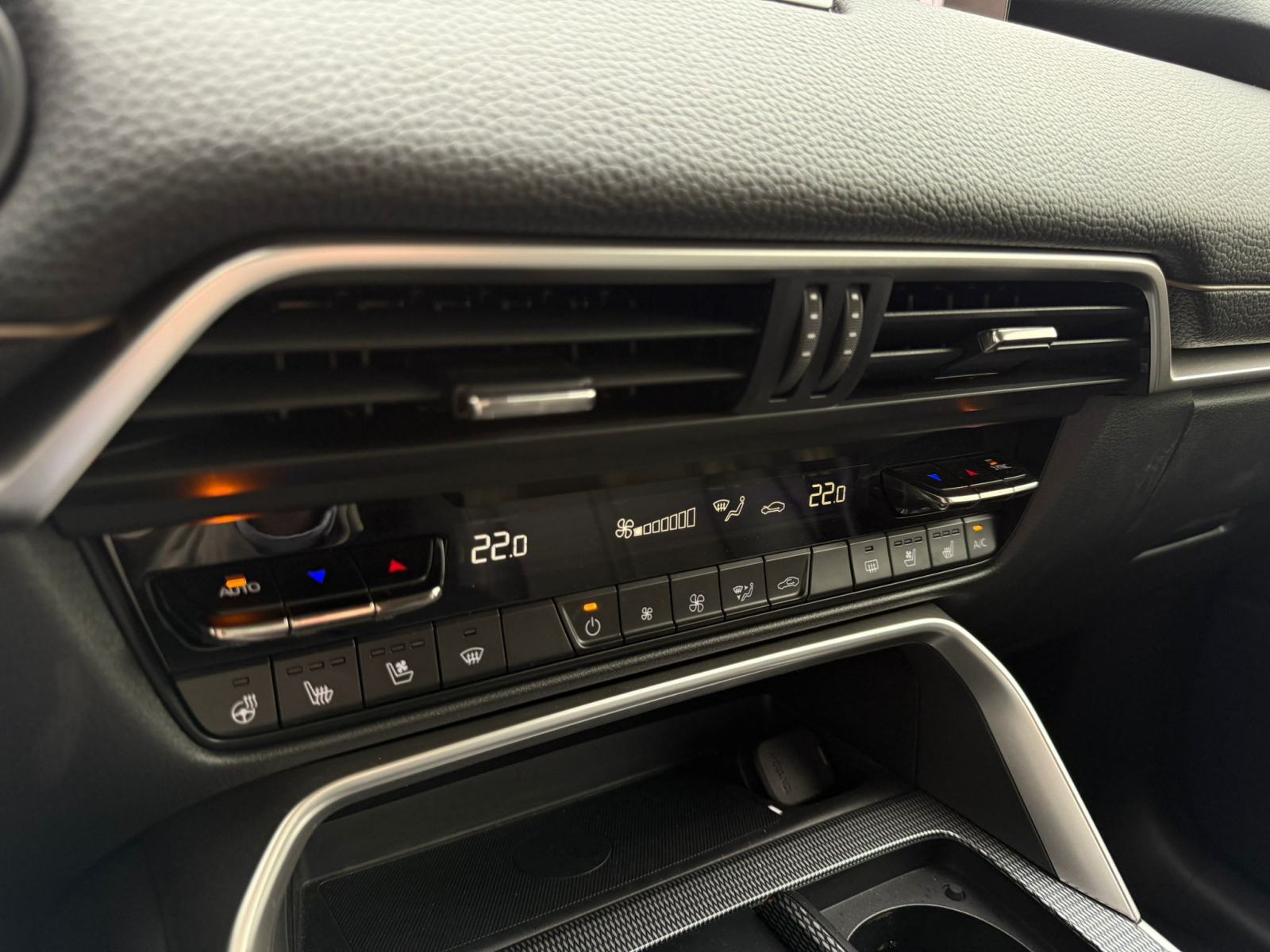 Mazda CX‑60 2.5L e‑SKYACT PHEV 327hp 8AT AWD HOMURA CON DRI, fotografija 9