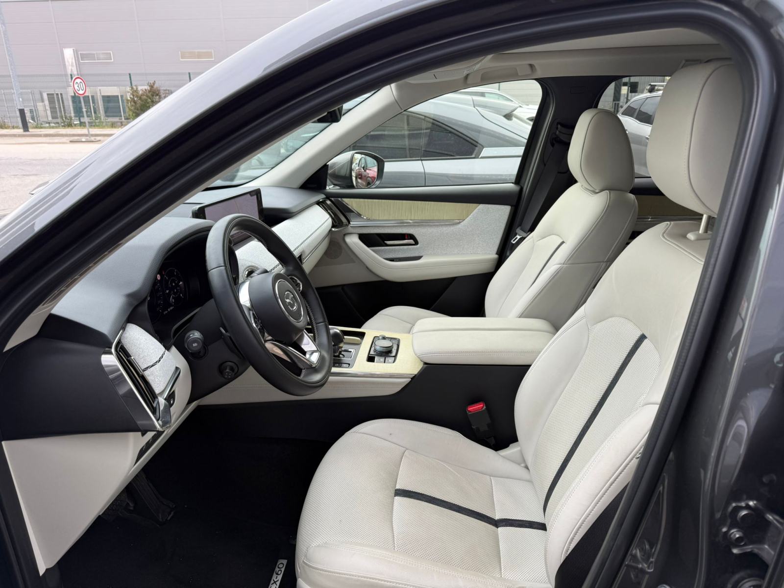 Mazda CX‑60 2.5L e‑SKYACT PHEV 327hp 8AT AWD TAKUMI CON DRI PAN, fotografija 10