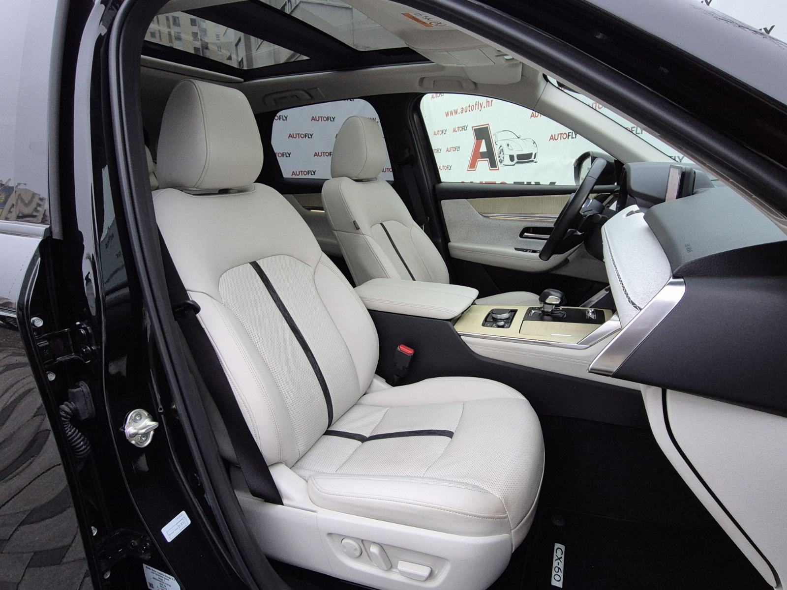 Mazda CX-60 3.3 D e-Skyactiv Takumi AWD, 360kam, Pano, Bose, HeadUP, fotografija 18