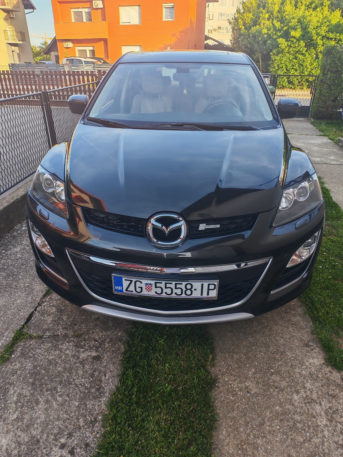 Mazda CX-7 Luxury, pogled izvana - slika 1