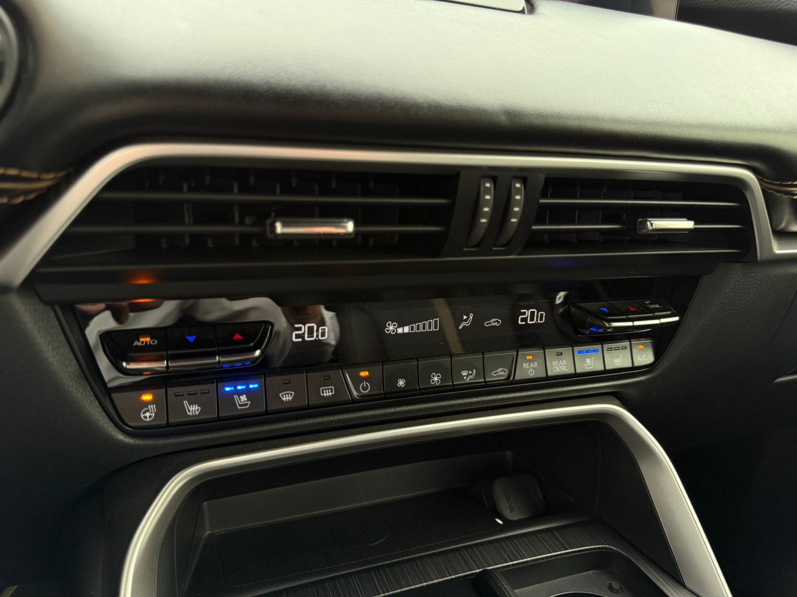 Mazda CX-80 PHEV HOMURA PLUS CAHO, fotografija 11