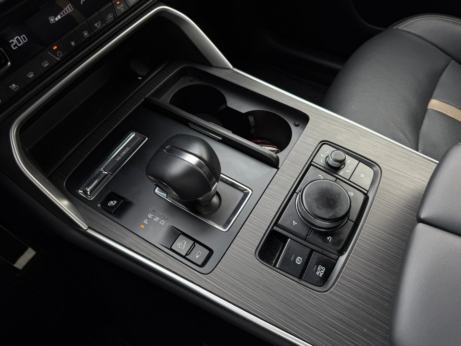 Mazda CX-80 PHEV HOMURA PLUS CAHO, fotografija 15