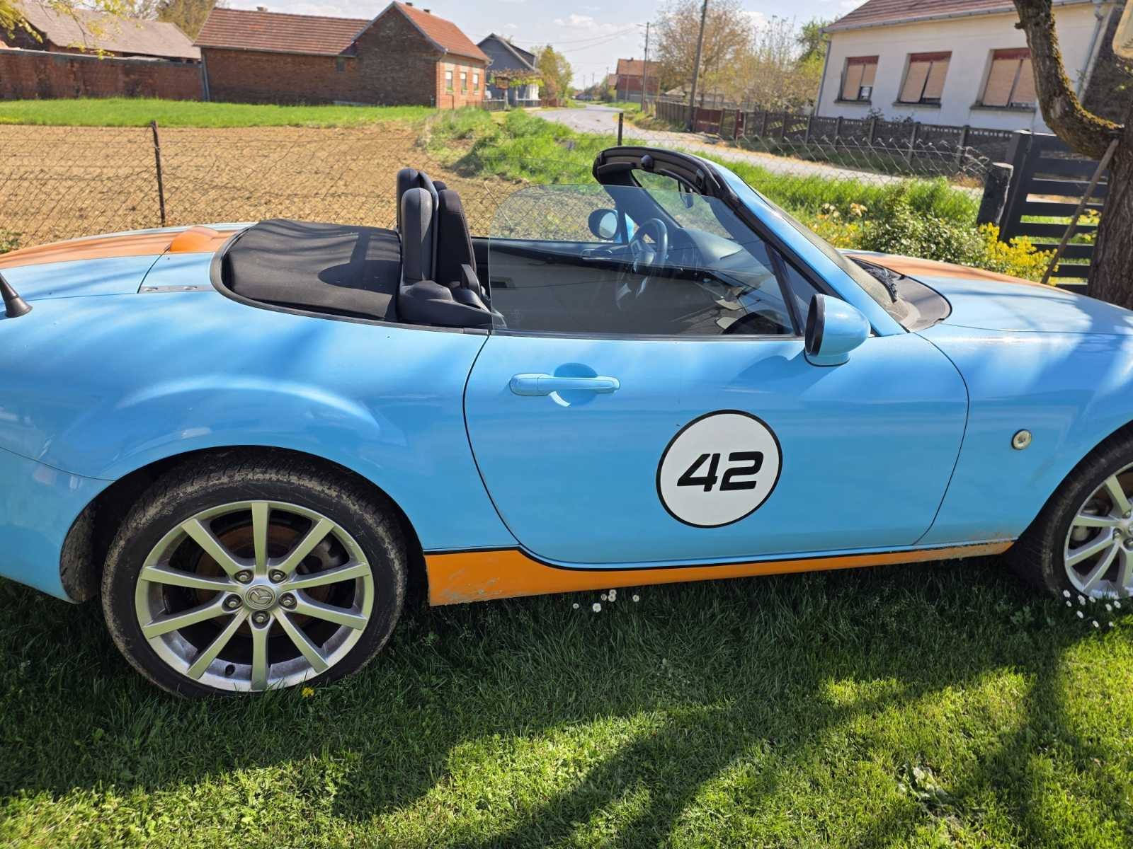 Mazda MX-5 1,8 i, fotografija 17