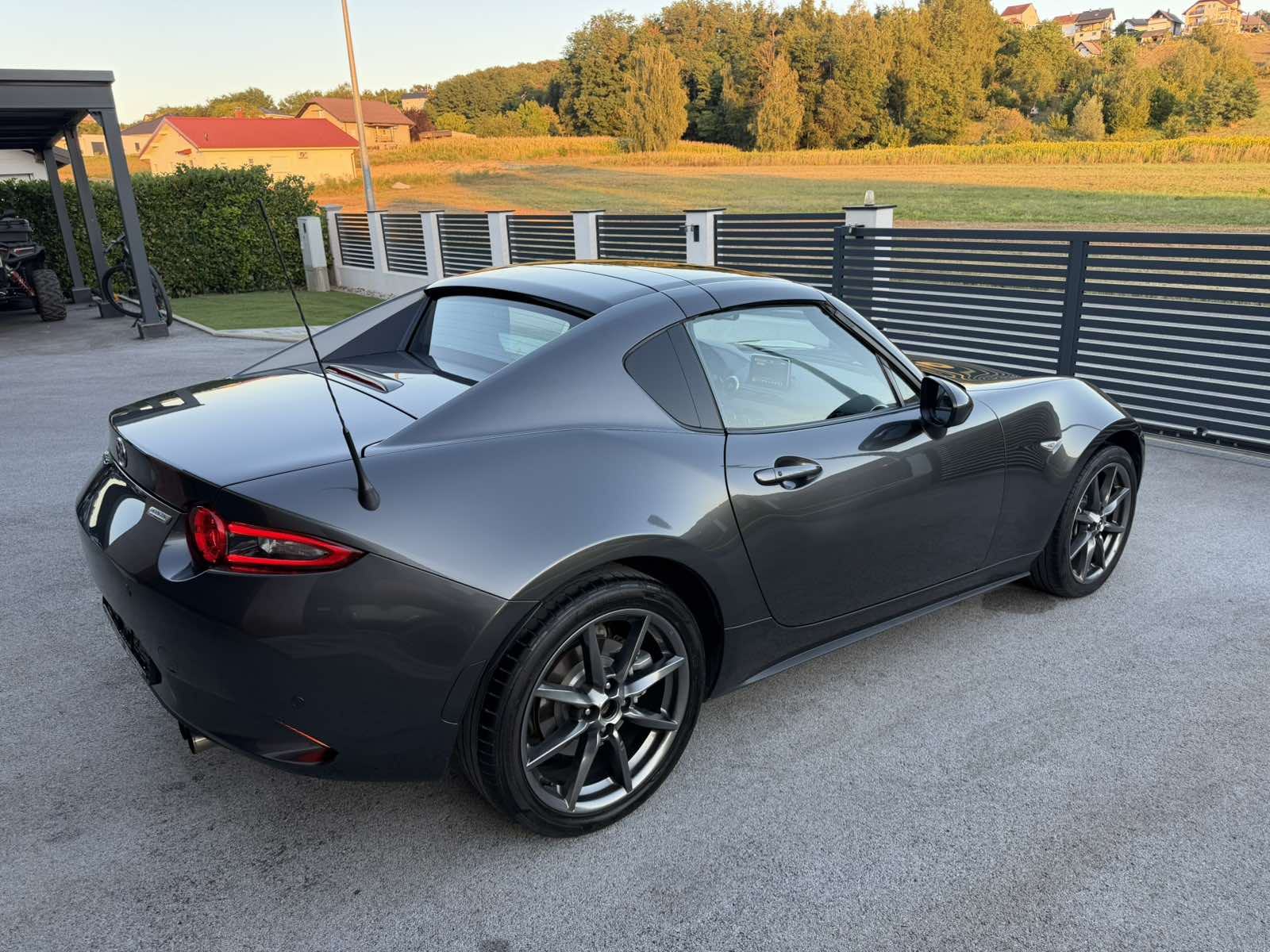 MAZDA MX-5 RF, 2017. 2.0,118 KW,BOSE,SERVIS,2 seta,REG 06/2027, fotografija 5