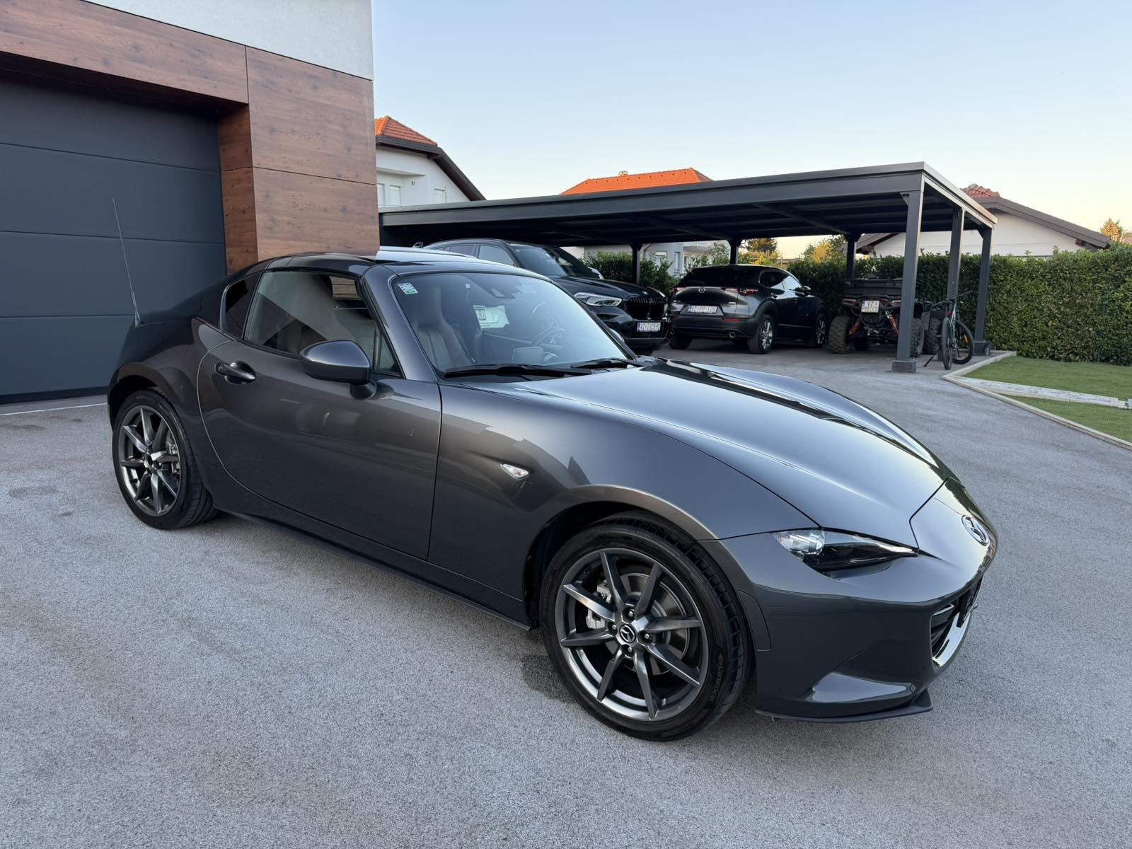 MAZDA MX-5 RF, 2017. 2.0,118 KW,BOSE,SERVIS,2 seta,REG 06/2027, fotografija 3