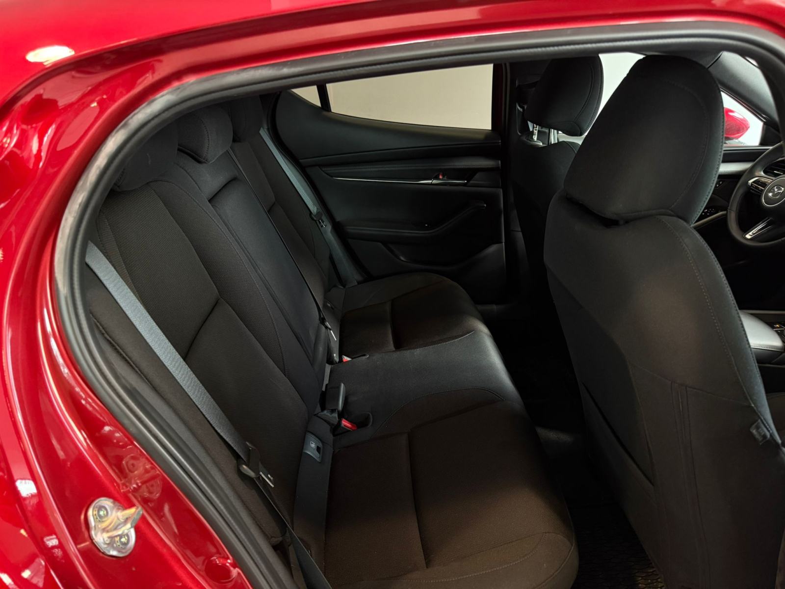 Mazda3 5HB 2.5L e-SKYACTIV G 140ps 6MT FWD Centre-line DESI, fotografija 12