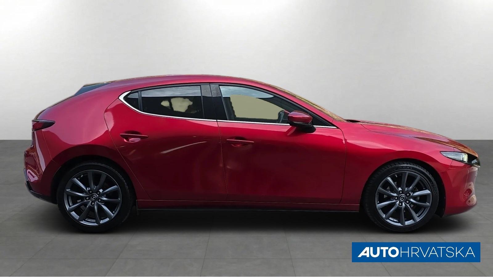Mazda3 HB Skyactiv-G122 AT Plus SA SO LU ST, 13.490,00 €, fotografija 4
