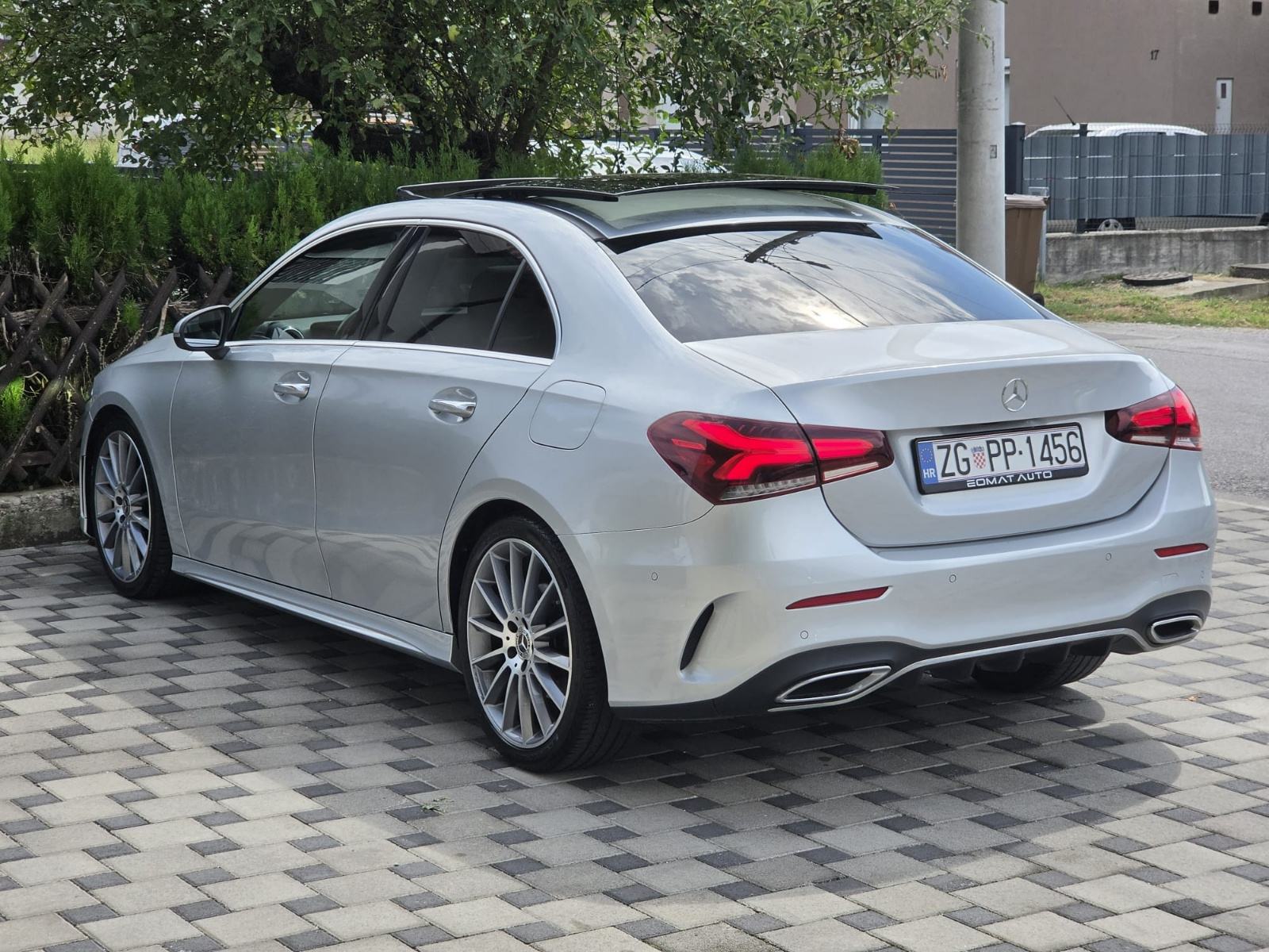 MB A200 - 163 ks ● 3 x AMG ● PANO-BURMESTER-MULTIBEAM ● JAMSTVO, fotografija 6