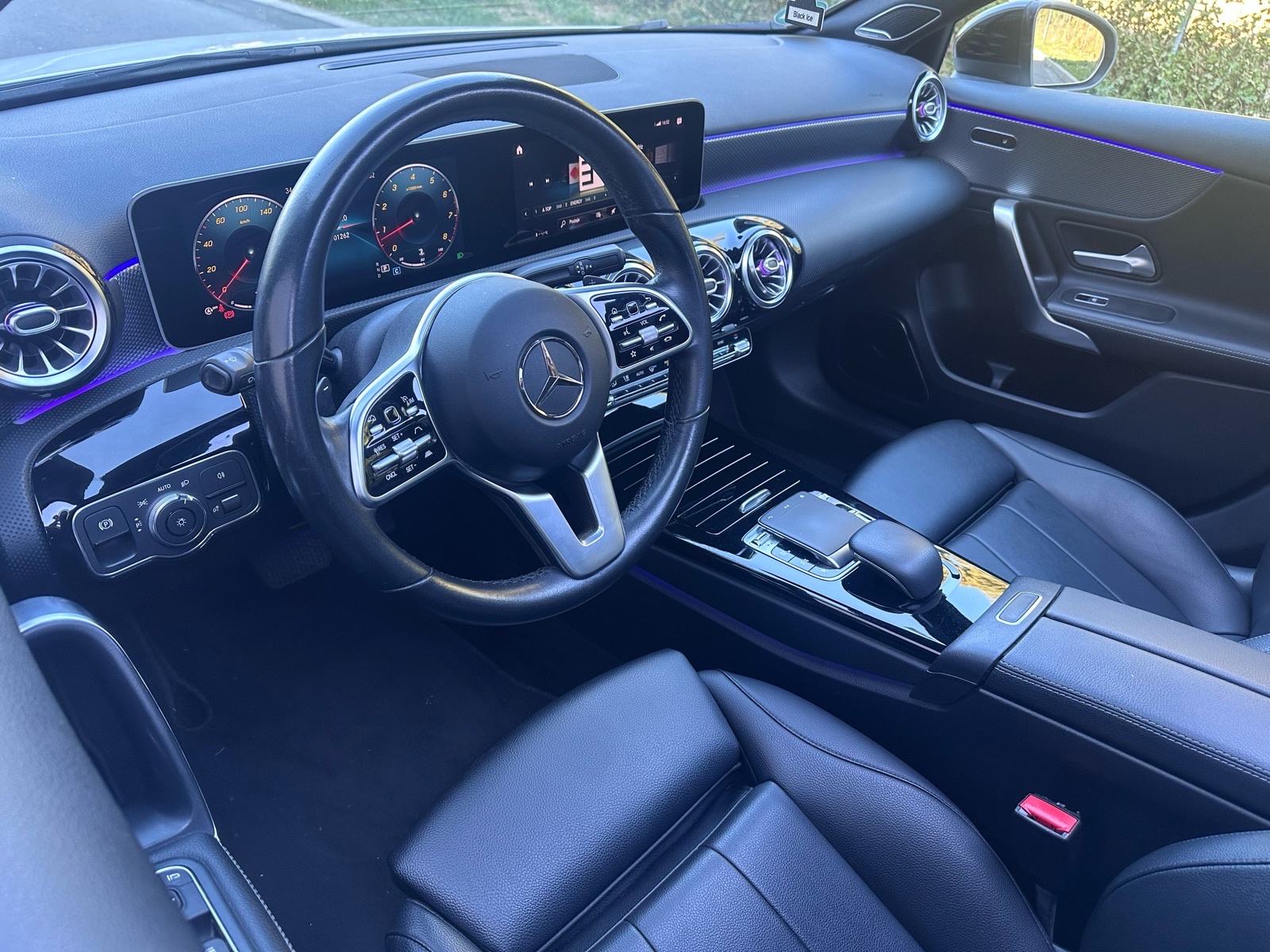 MB A220 4MATIC•100TKM•PANO•AMBI•WIDE SCREEN•BURMESTER•MRTVI KUT, fotografija 5