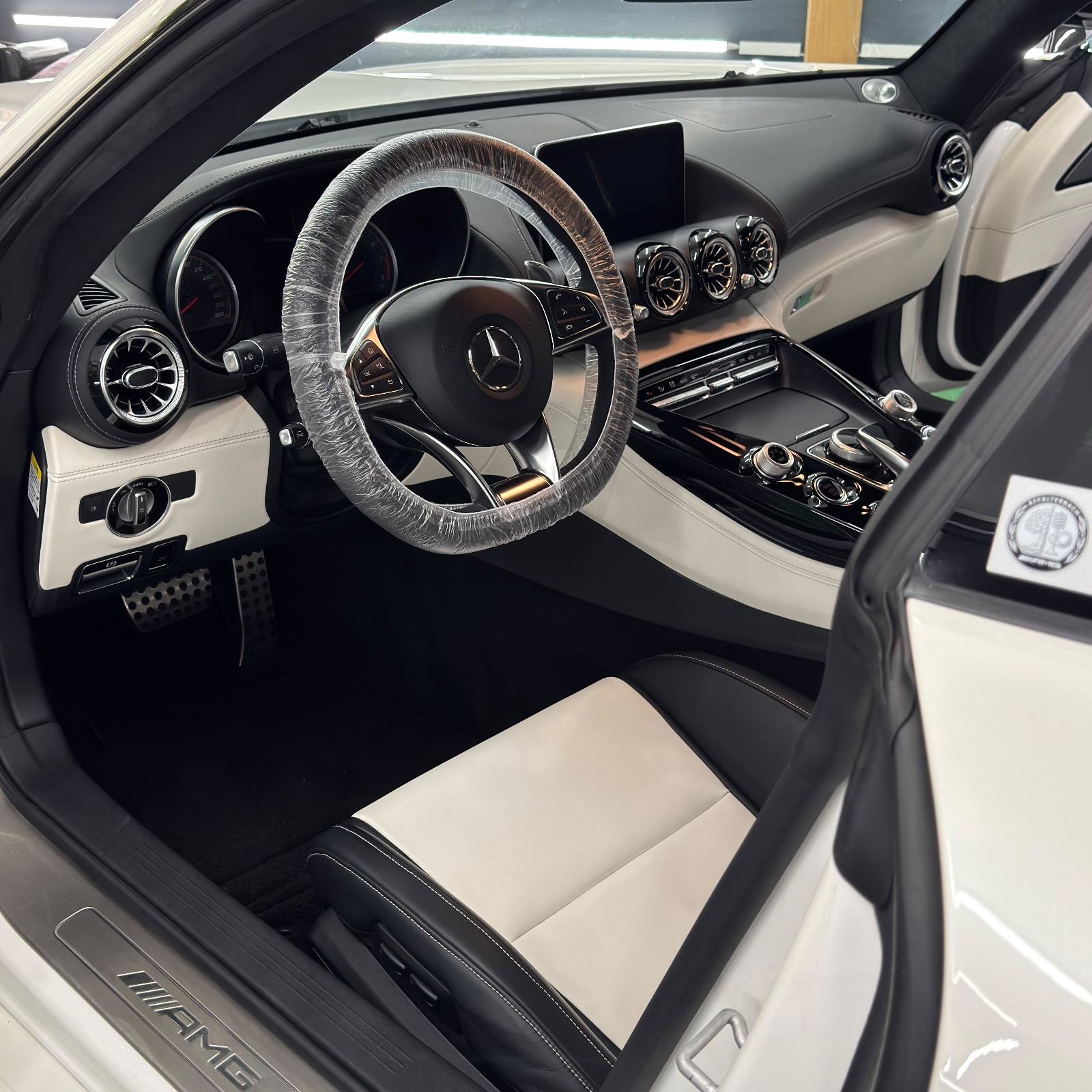 MB AMG GTS- KOLEKCIONARSKI AUTOMOBIL- LIMITED EDITION 130thAnniversary, fotografija 18