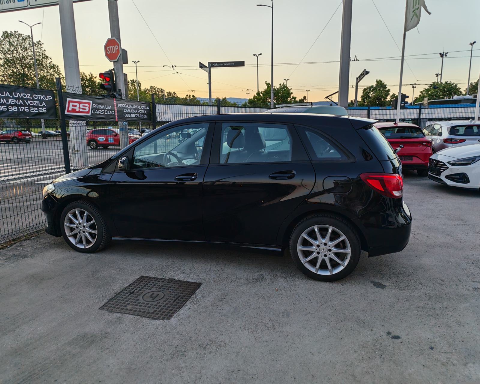 MB B180D, 110 KS, REGAN 1G, KOŽA, KLIMA, ALU 17, R-KAM, JAMSTVO 12M, fotografija 13