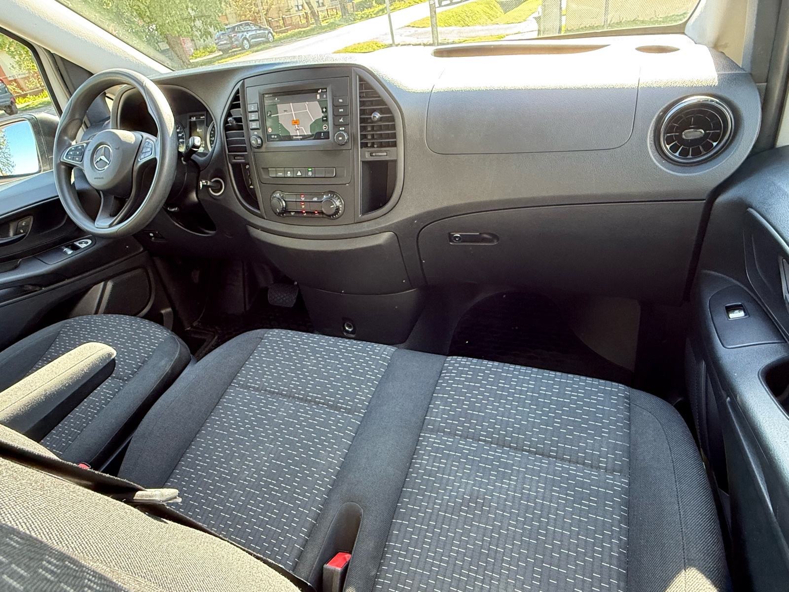 MB Vito Tourer Pro - Automatik - 9 sjed - PDV - g 08/23 - 141 tkm, fotografija 5