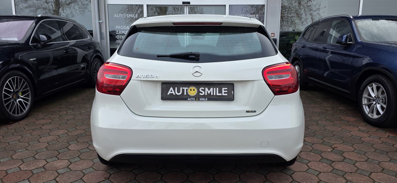 Mercedes A160d, F1 AUTOMATIC., AUT. KLIMA, NAVI, TEMP, KAM, JAMSTVO..., pogled izvana - slika 4