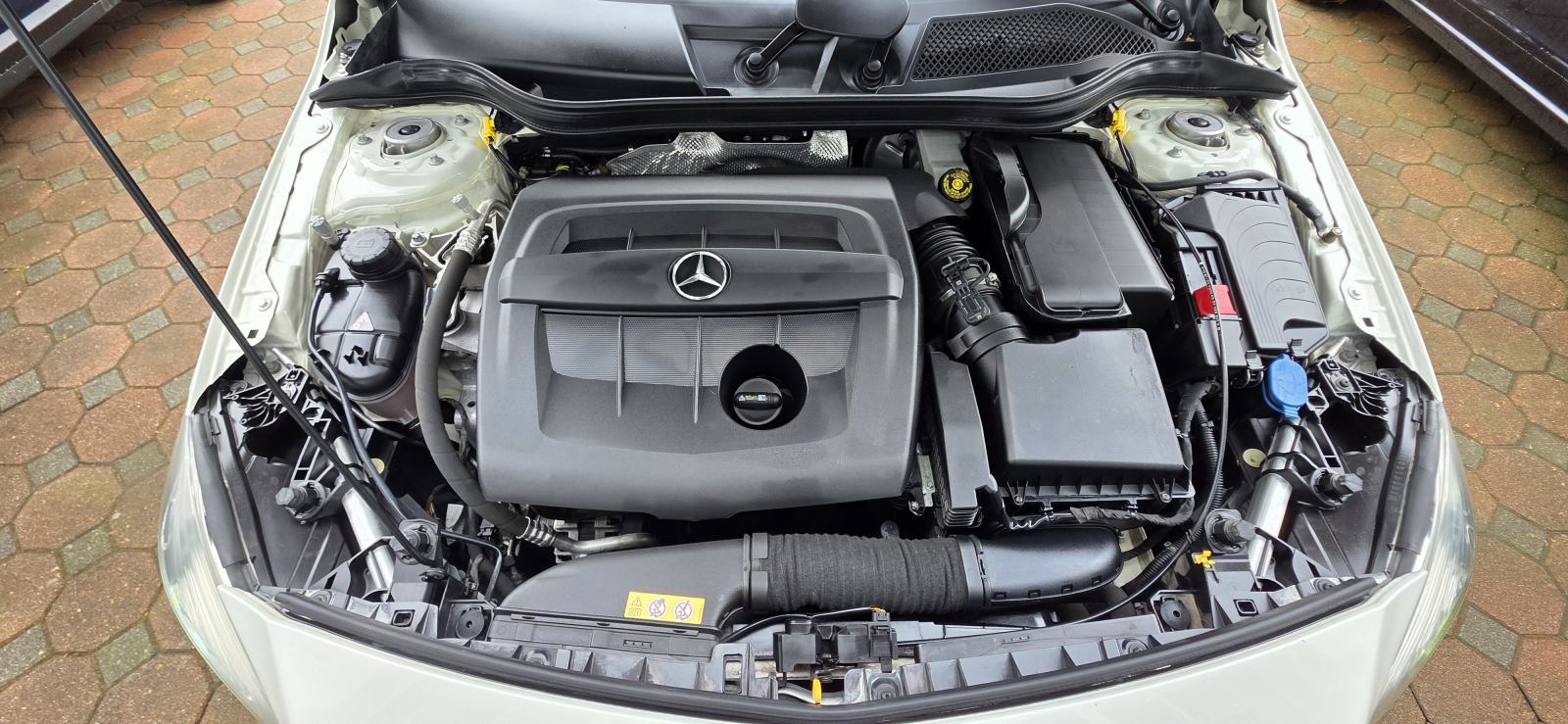 Mercedes A160d, F1 AUTOMATIC., AUT. KLIMA, NAVI, TEMP, KAM, JAMSTVO..., fotografija 8
