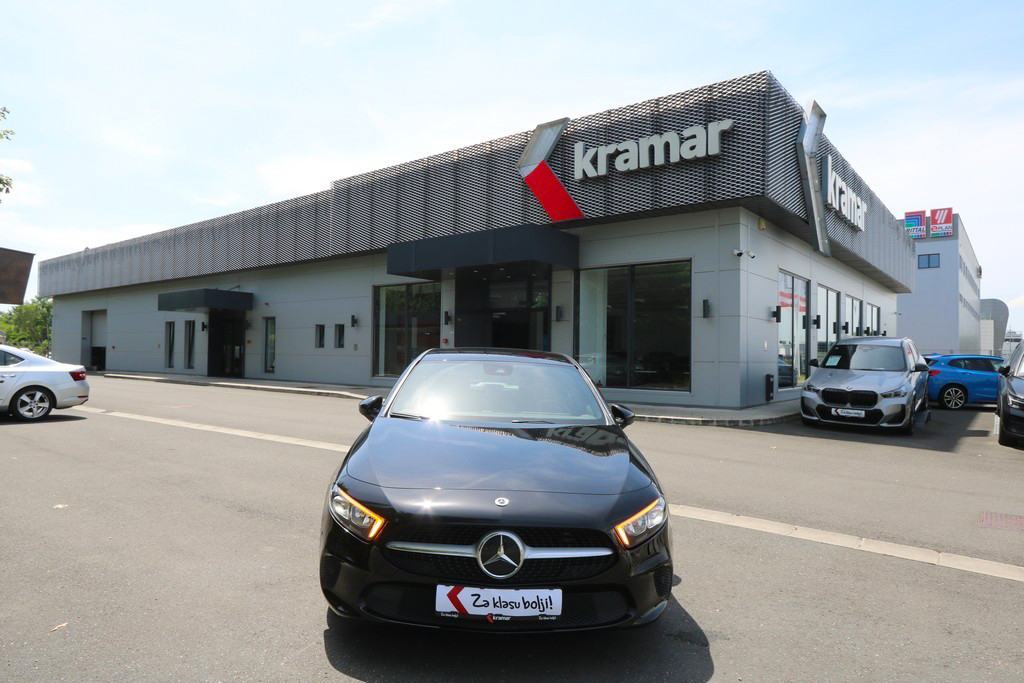 Mercedes A 180 2.0 D 8G-Tronic Sportpaket Style -Full LED-, fotografija 4