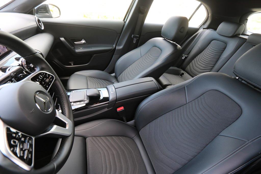 Mercedes A 180 2.0 D 8G-Tronic Sportpaket Style -Full LED-, fotografija 6