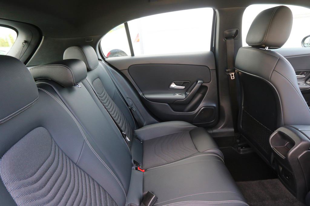 Mercedes A 180 2.0 D 8G-Tronic Sportpaket Style -Full LED-, fotografija 8