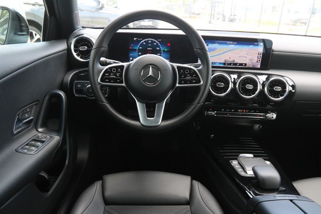 Mercedes A 180 2.0 D 8G-Tronic Sportpaket Style -Full LED-, fotografija 11