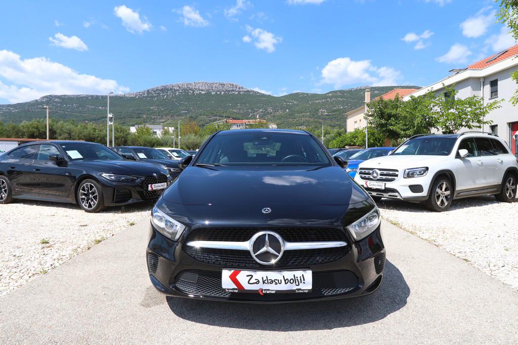 Mercedes A 180 2.0 D 8G-Tronic Sportpaket Style -Full LED-, fotografija 4