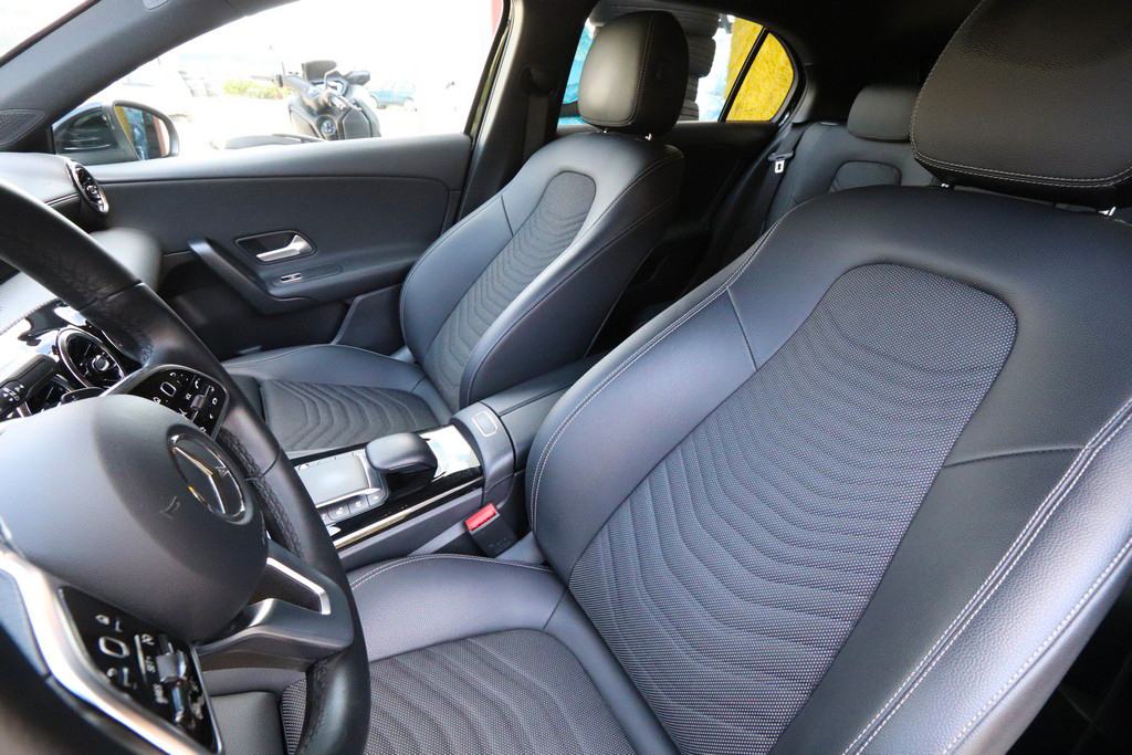 Mercedes A 180 2.0 D 8G-Tronic Sportpaket Style -Full LED-, fotografija 6