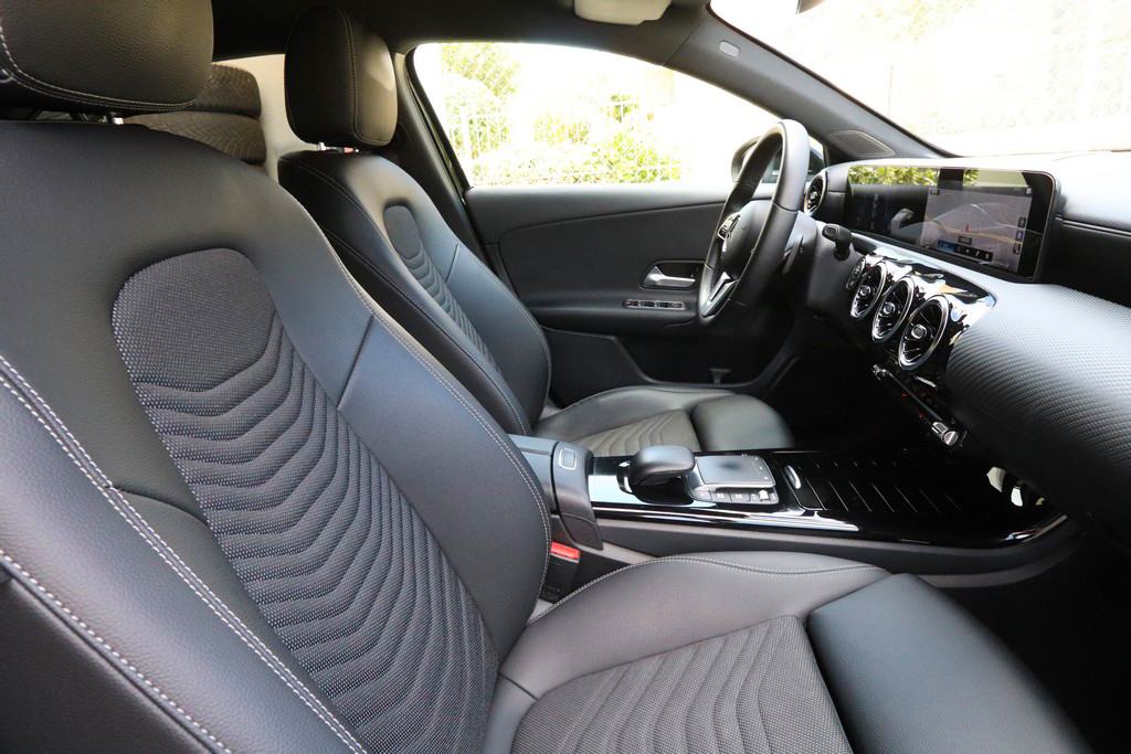 Mercedes A 180 2.0 D 8G-Tronic Sportpaket Style -Full LED-, fotografija 7