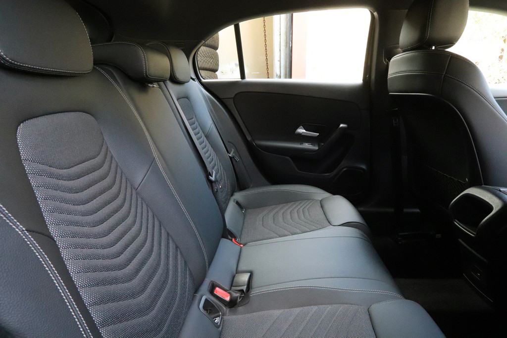 Mercedes A 180 2.0 D 8G-Tronic Sportpaket Style -Full LED-, fotografija 8