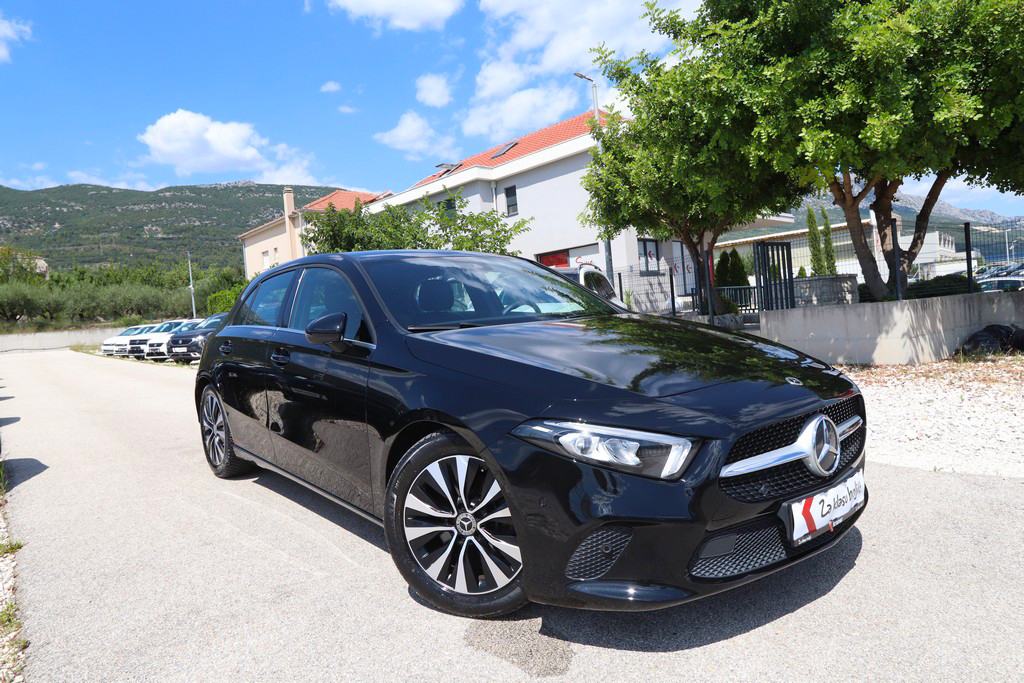 Mercedes A 180 2.0 D 8G-Tronic Sportpaket Style -Full LED-, fotografija 12