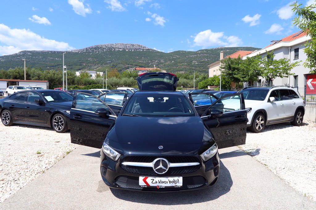 Mercedes A 180 2.0 D 8G-Tronic Sportpaket Style -Full LED-, fotografija 13