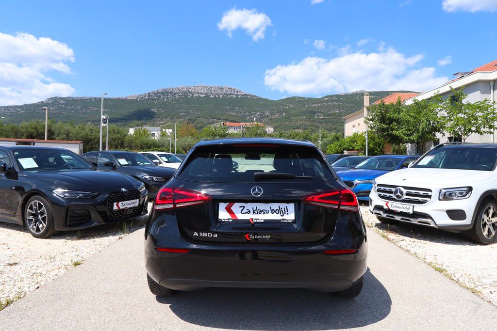 Mercedes A 180 2.0 D 8G-Tronic Sportpaket Style -Full LED-, fotografija 20